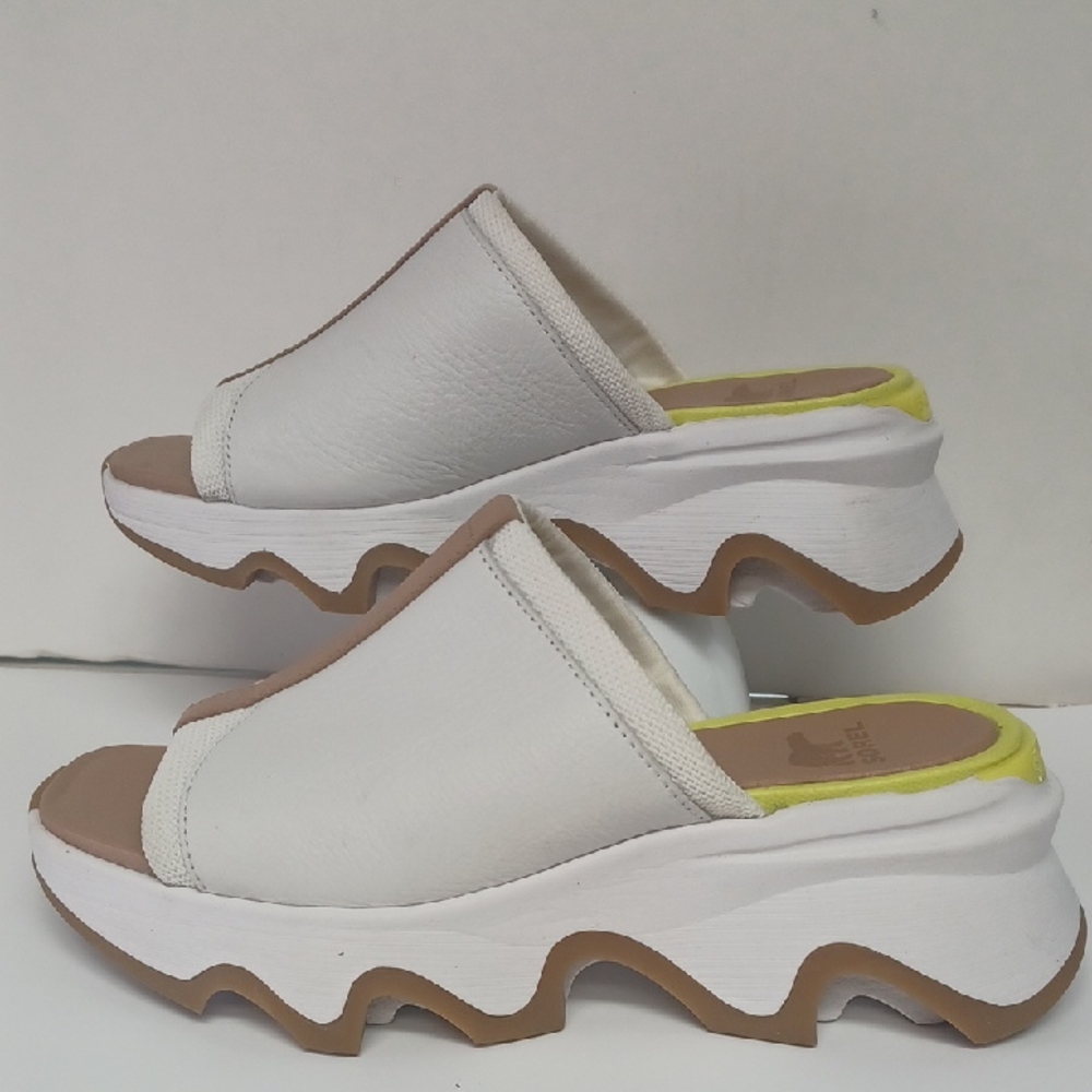SOREL WOMEN SANDALS SIZE 6